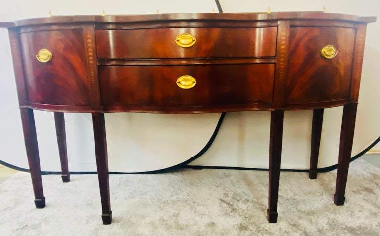 Thomasville Hepplewhite Style Inlaid Mahogany Sideboard, Console or Buffet