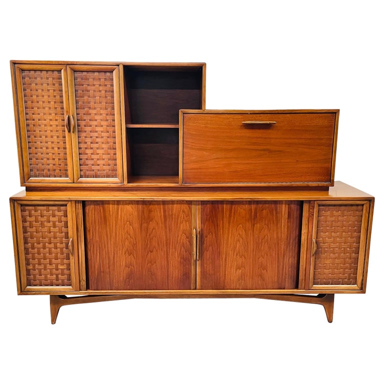 Mid Century Modern Danish Teak Credenza, Sideboard, Bar or Cocktail Cabinet