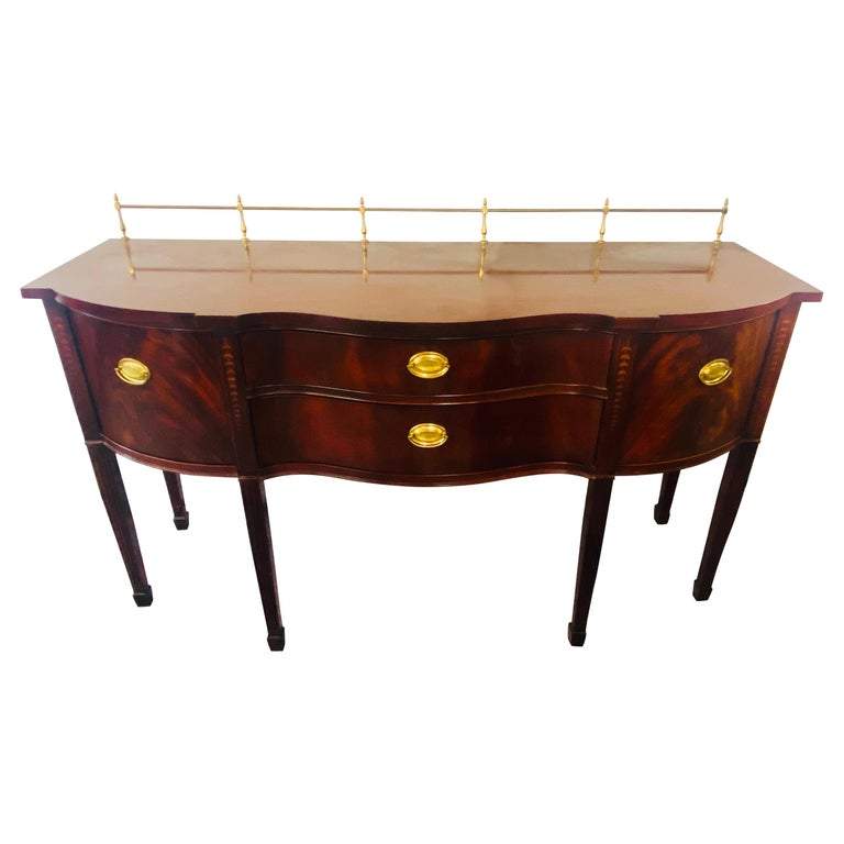 Thomasville Hepplewhite Style Inlaid Mahogany Sideboard, Console or Buffet