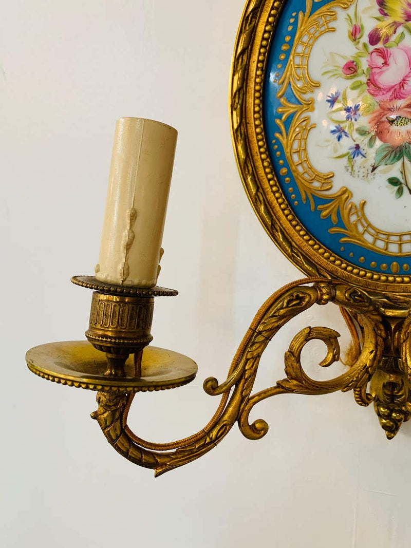 19th Century French Ormolu Wall Sconce with Limoges Porcelain